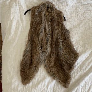 Fur vest!